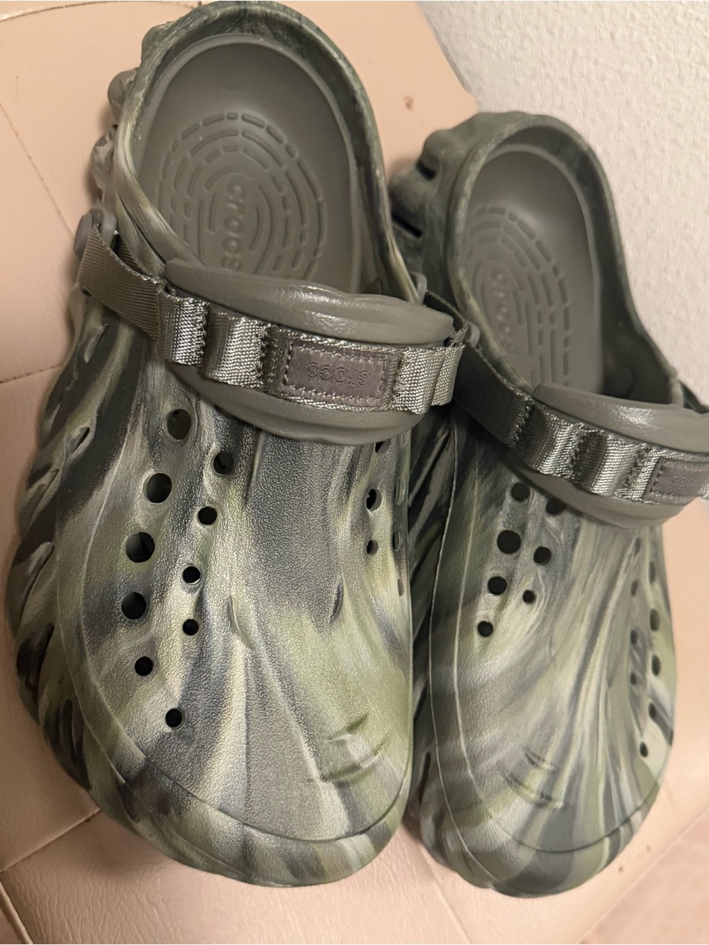 CROCS Camouflage Green Gray Marbled Classic Clog Slip-On